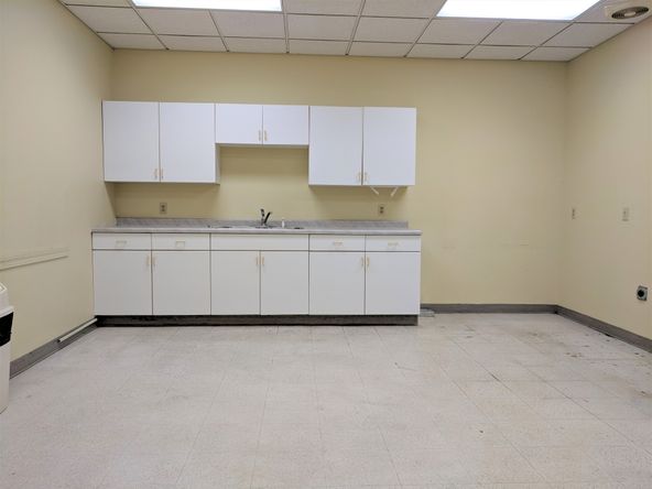 901 West Main Street, El Paso, IL 61738